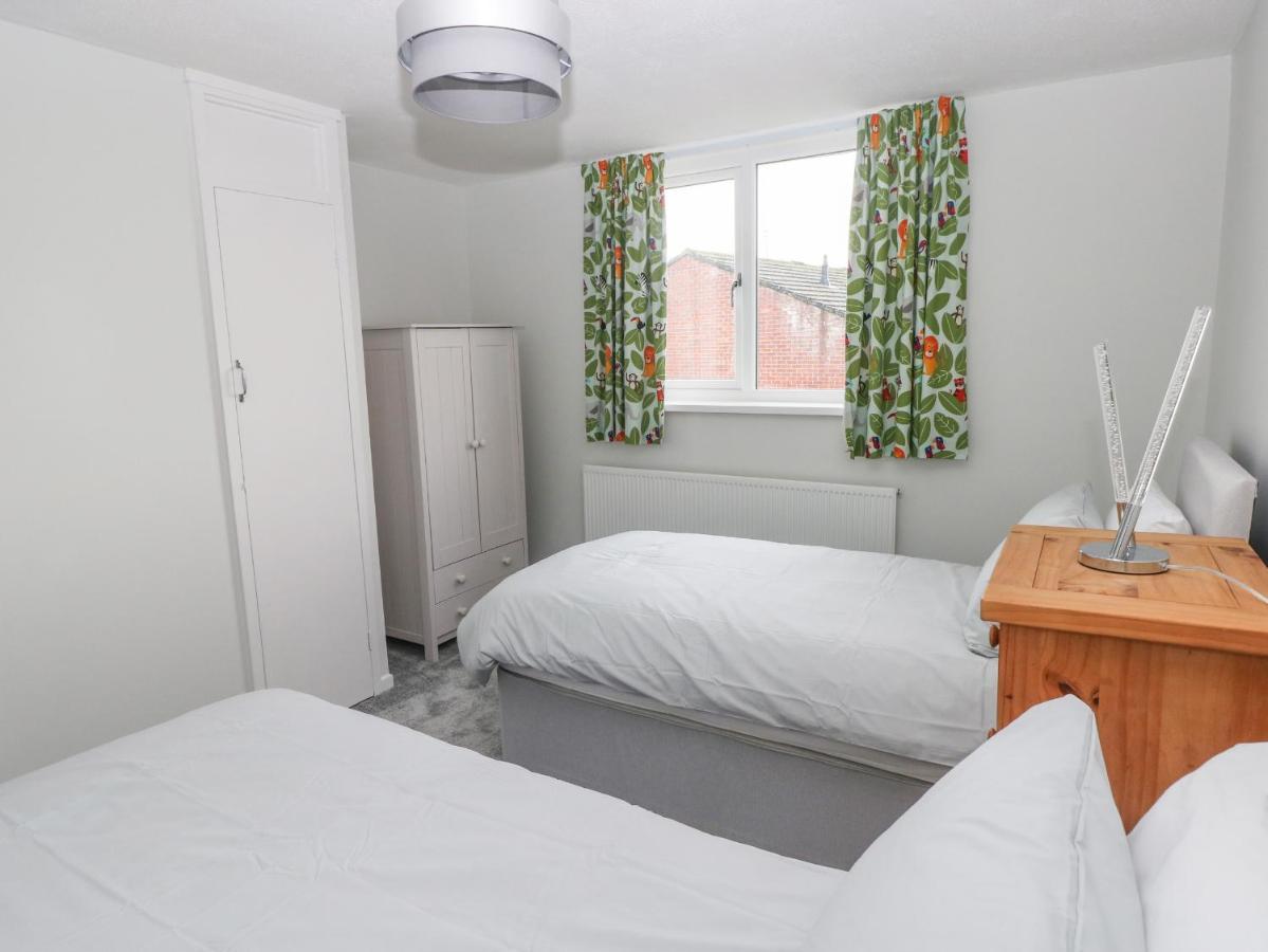 21 Sandfield Road Villa Бъри Порт Екстериор снимка