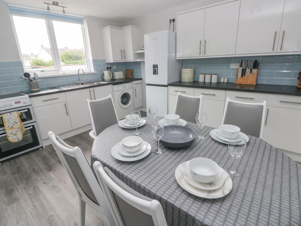 21 Sandfield Road Villa Бъри Порт Екстериор снимка